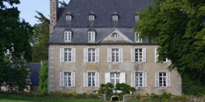 La salle de réception du Grand Logis :  <br>un espace polyvalent pour vos événements en Bretagne